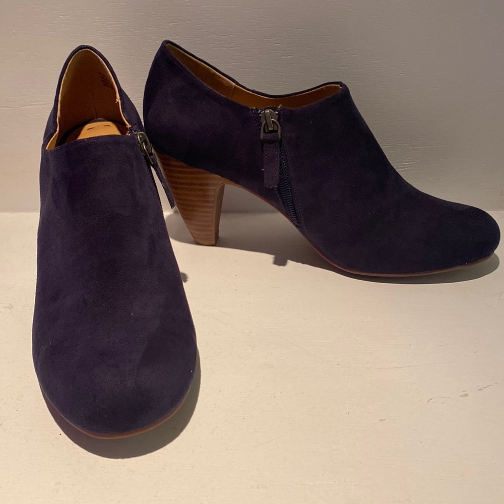 Crown Vintage Navy Wendy Booties